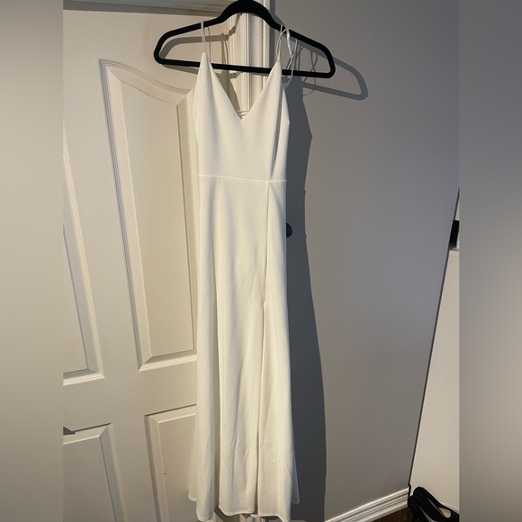 BNWT sz Small long white dress - Picture 2 of 6
